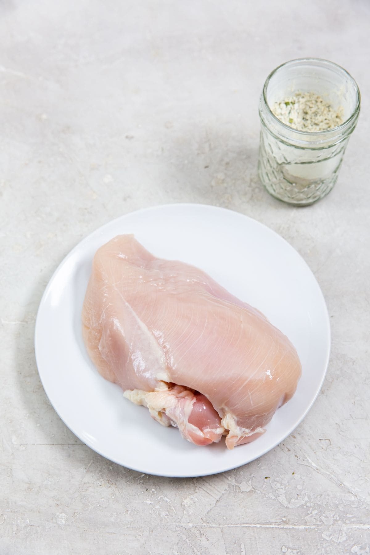 ingredient photo for air fryer ranch chicken breast (chicken breast, Ranch seasoning)