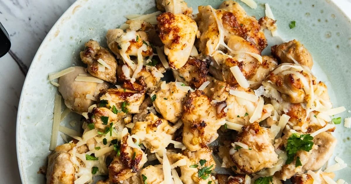 Air Fryer Dinners Close Up of a Plate of Air Fryer Garlic Parmesan Chicken Bites