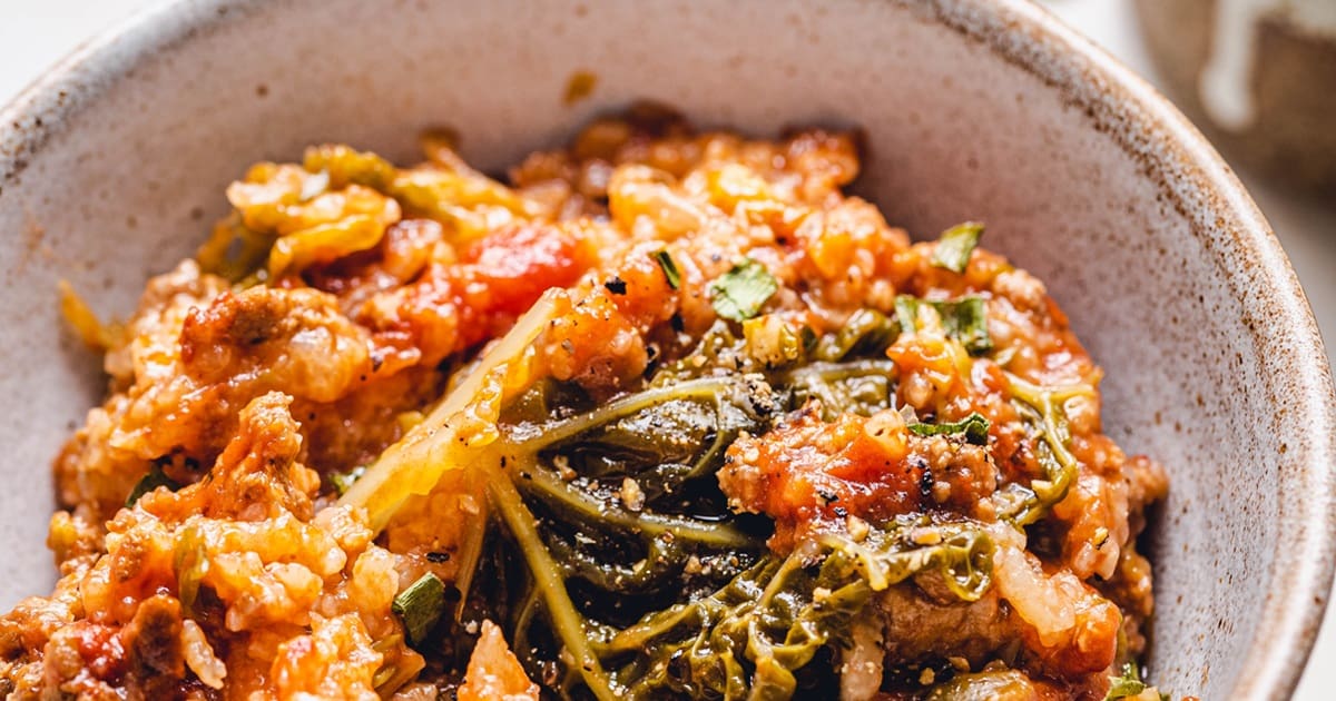 Midweek Meal Plan Close Up of Unstuffed Cabbage Roll Casserole in a Bowl