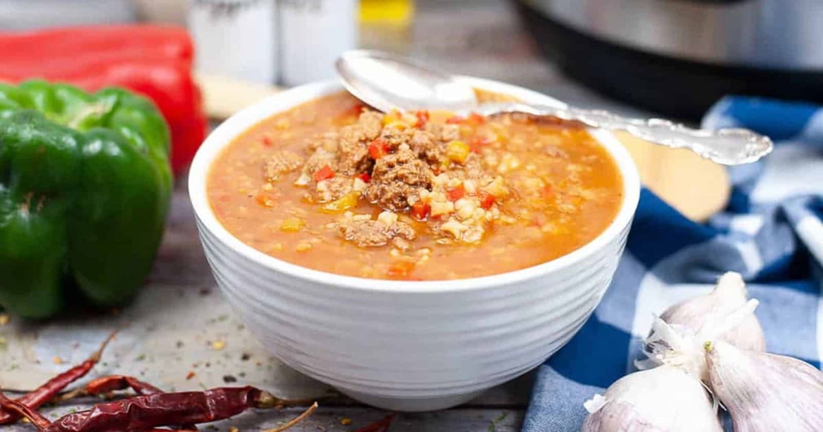 Tasty Dinners You Can Whip Up Without Breaking a Sweat a Bowl of Instant Pot Stuffed Pepper Soup