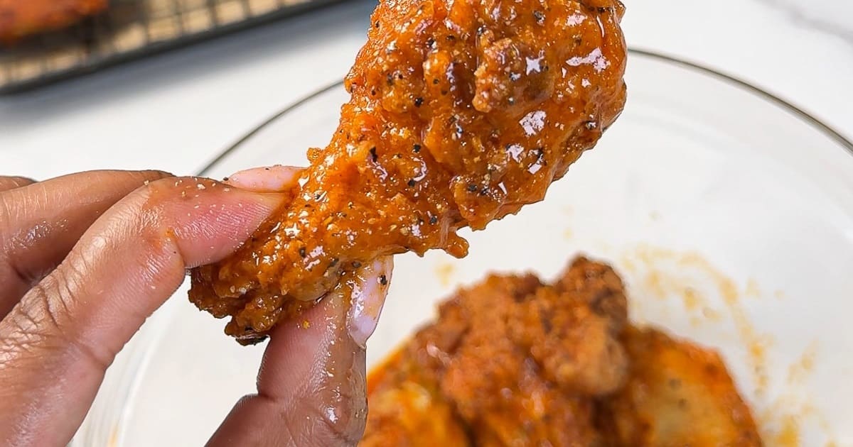 Buffalo Air Fryer Chicken Wings