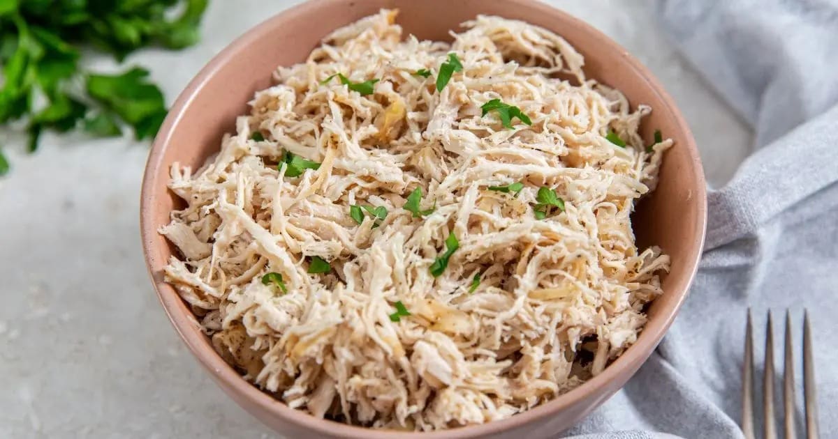 Air Fryer Junkie Dinners You Have to Make Close Up of a Bowl of Air Fryer Shredded Chicken