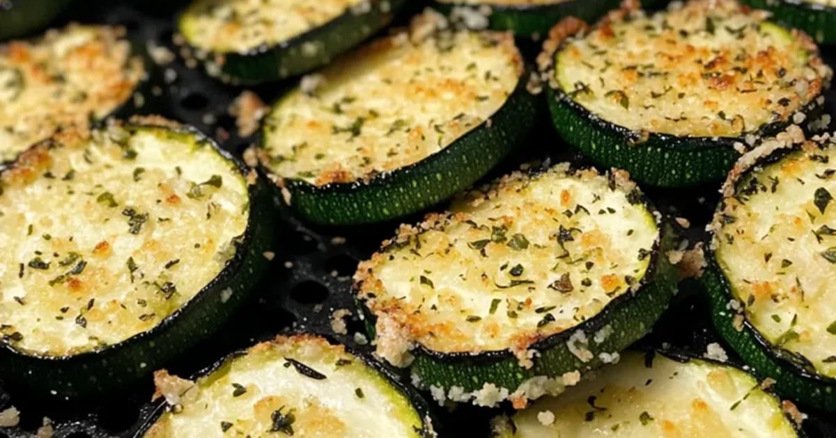 Air Fryer Side Dishes for Chicken Recipes Close Up of Air Fryer Parmesan Crusted Zucchini Slices