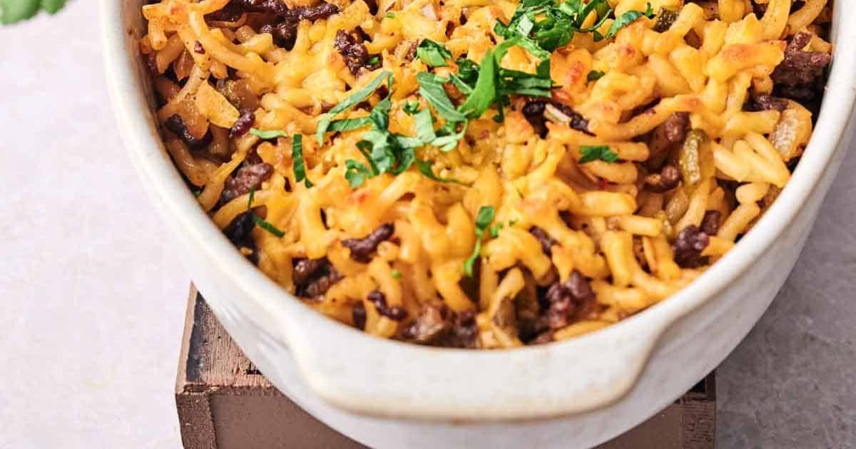 Must Make Memorial Day Recipes in your Air Fryer Close Up of Air Fryer Cheeseburger Casserole in a Casserole Dish