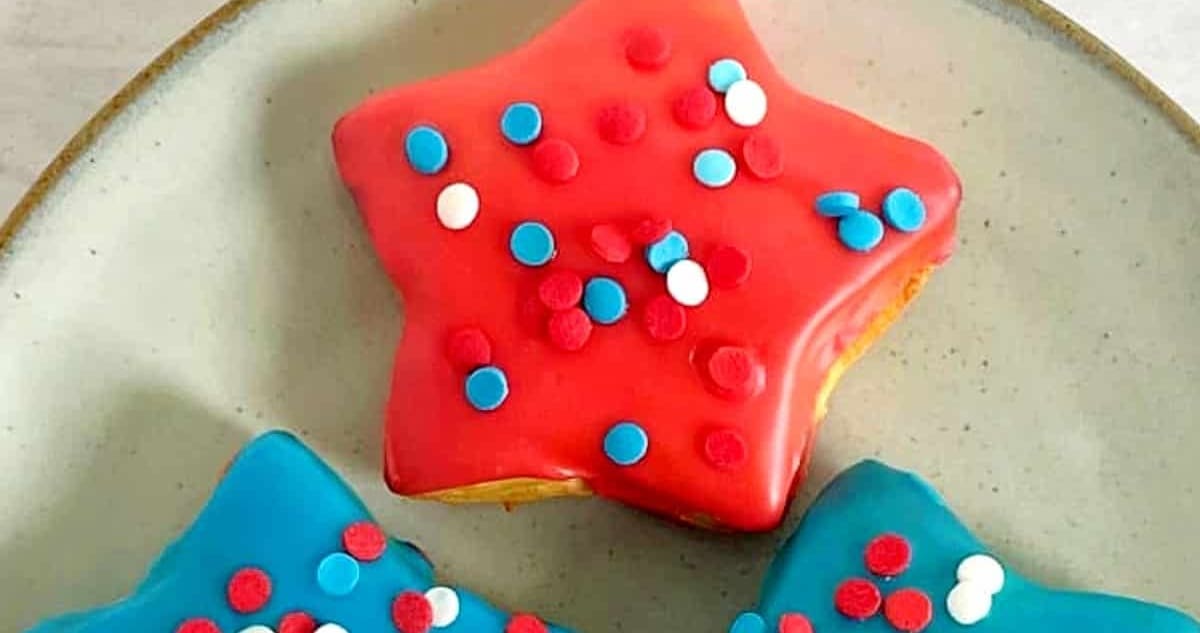 July 4th Air Fryer Recipes Close Up of Air Fryer Star Donuts