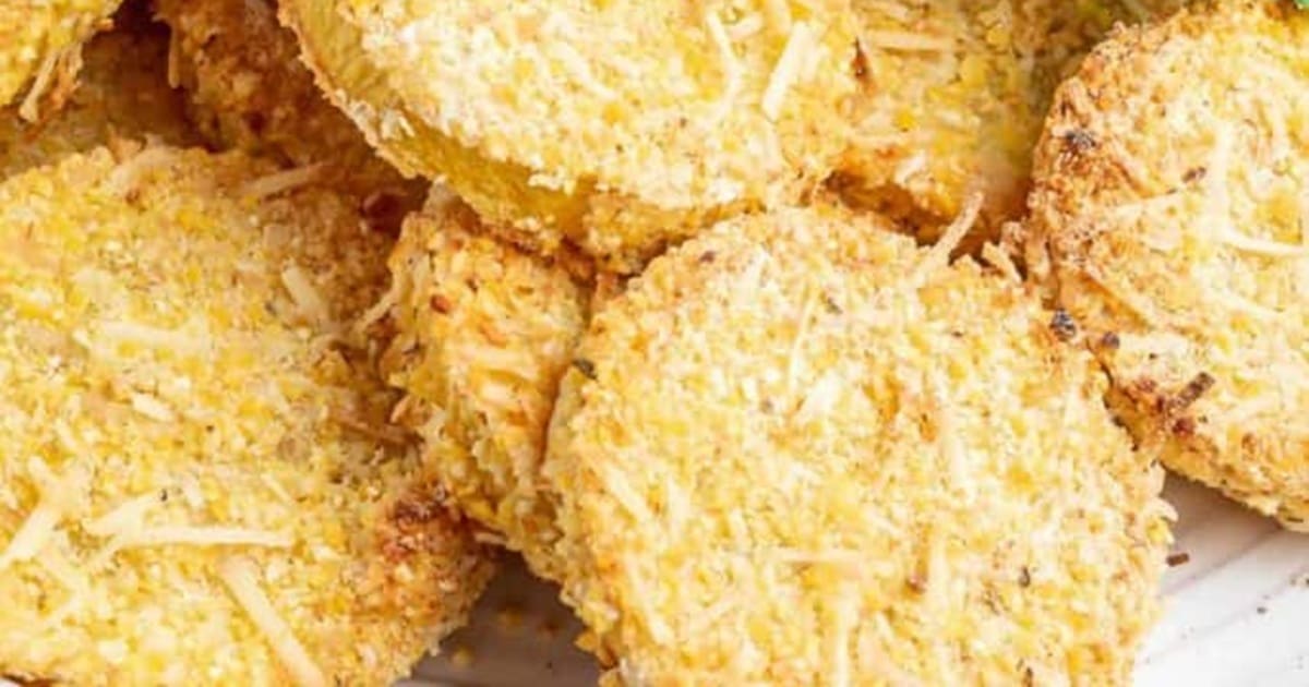 Summer Squash Air Fryer Recipes Close Up of Fried Summer Squash Chips with Panko Breading