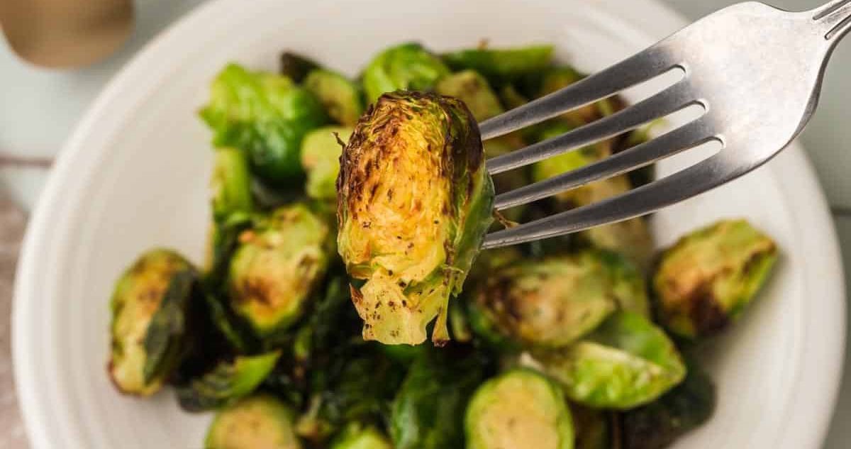 Air Fryer Thanksgiving Recipes Air Fryer Brussels Sprouts Recipe in a Bowl 