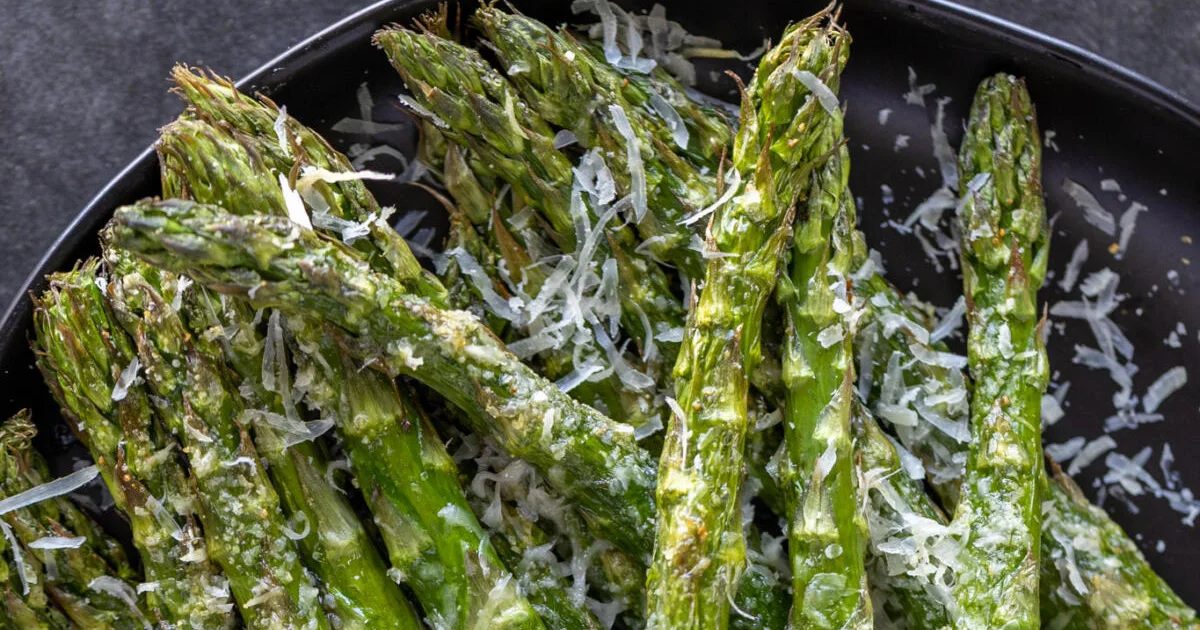 Air Fryer Easter Dinner Recipes Air Fryer Asparagus Garnished with Parmesan on a Serving Tray