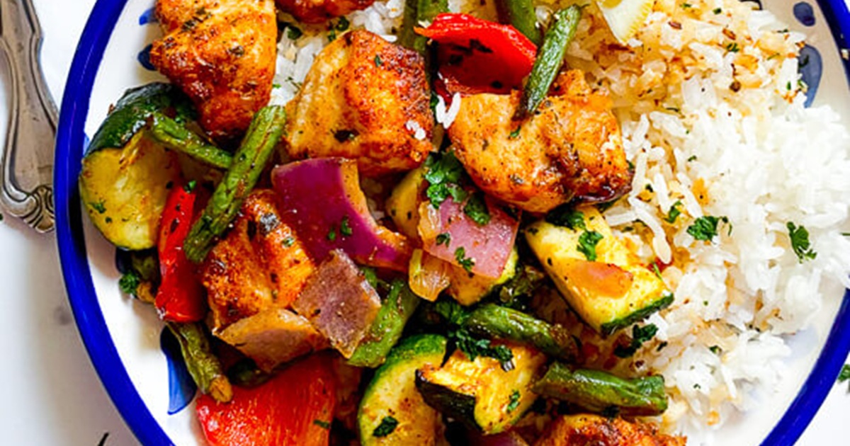 Spicy Air Fryer Chicken Recipes Air Fryer Cajun Chicken and Vegetables on a Plate with Rice
