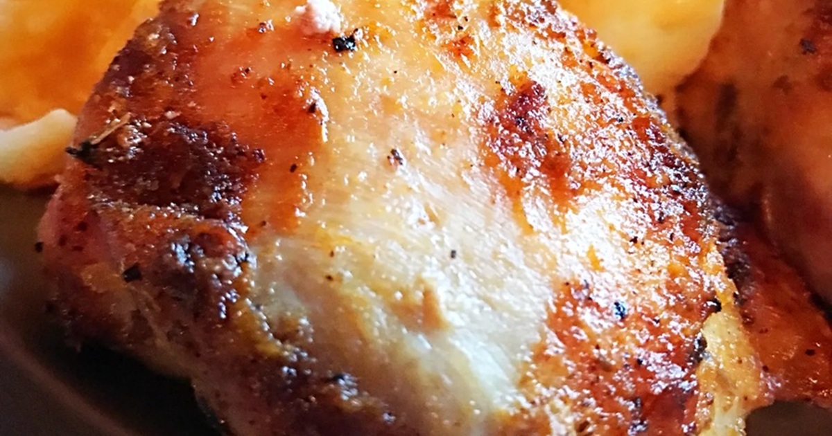 Easy WW-Friendly Air Fryer Chicken Dinners Air Fryer “That Man’s Chicken” Thighs